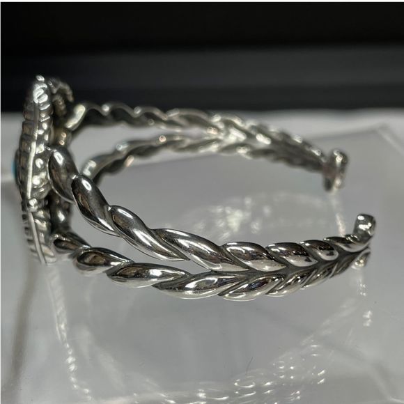 Carolyn
Pollack Turquoise Bangle Bracelet - Picture 3 of 8